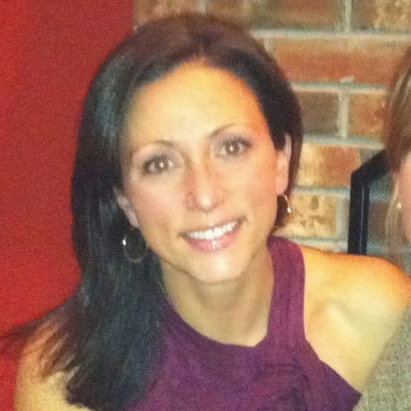 Meet your Posher, Danielle - Picture 1 of 1